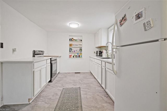 8725 S Quay RD, Suffolk, VA 23437