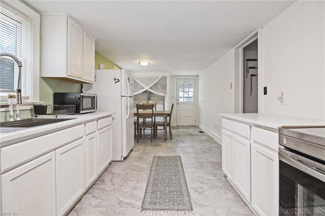 8725 S Quay RD, Suffolk, VA 23437