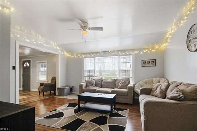 8725 S Quay RD, Suffolk, VA 23437