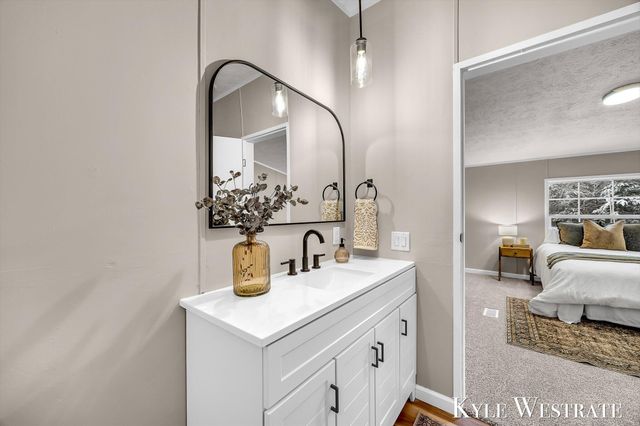 1019 Vining Road, Montcalm Twp, MI 48838