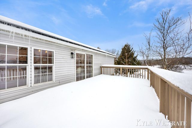 1019 Vining Road, Montcalm Twp, MI 48838
