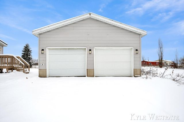 1019 Vining Road, Montcalm Twp, MI 48838