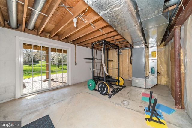 2 RUNNING BROOK LN, Newark, DE 19711