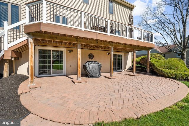 2 RUNNING BROOK LN, Newark, DE 19711