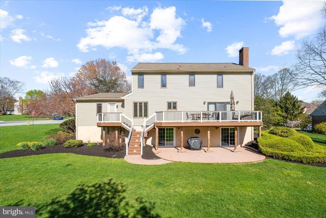 2 RUNNING BROOK LN, Newark, DE 19711