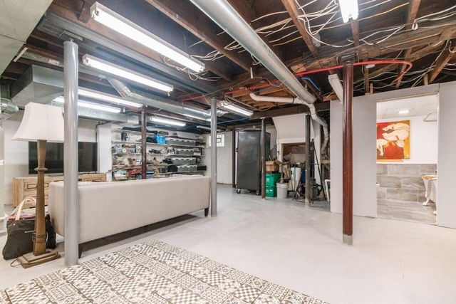 30 S Dawson Avenue, Columbus, OH 43209