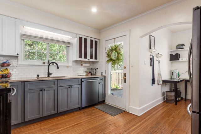 30 S Dawson Avenue, Columbus, OH 43209