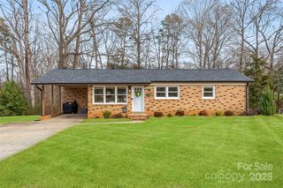 2104 Hollandale Drive, Gastonia, NC 28054