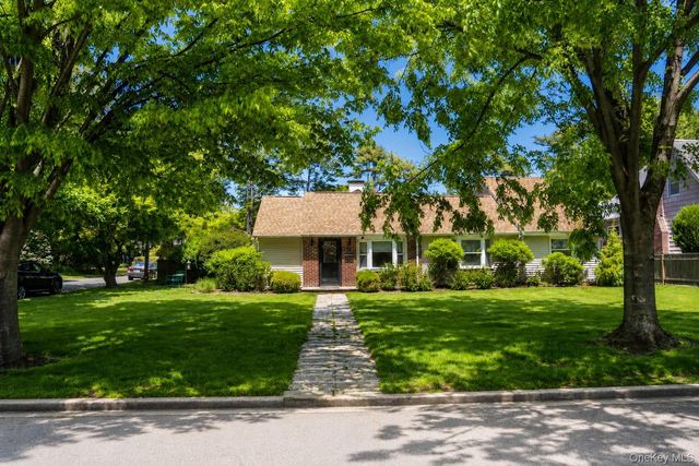 49 Clearview Street, Huntington, NY 11743