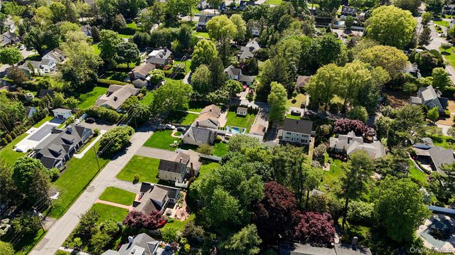 49 Clearview Street, Huntington, NY 11743