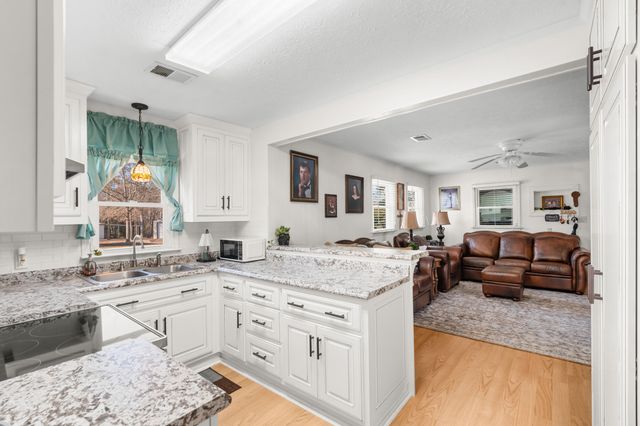 124 Pierce Avenue, Swainsboro, GA 30401