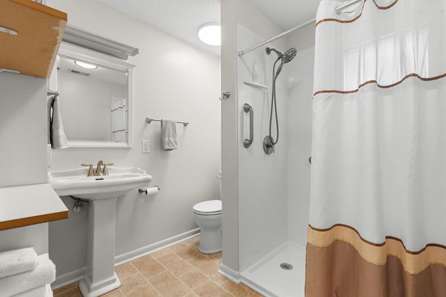 124 Pierce Avenue, Swainsboro, GA 30401