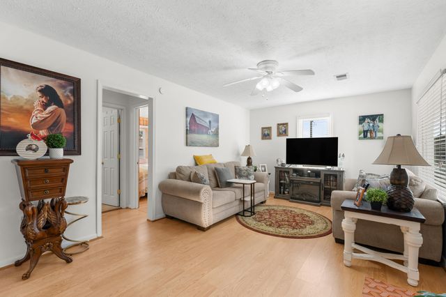 124 Pierce Avenue, Swainsboro, GA 30401