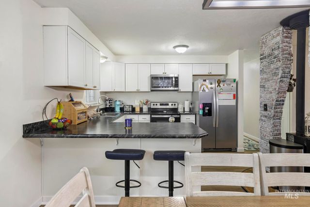 3083 Dickson Ave, Twin Falls, ID 83301