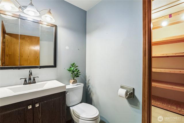 15121 Cedar Grove Road NE, Poulsbo, WA 98370