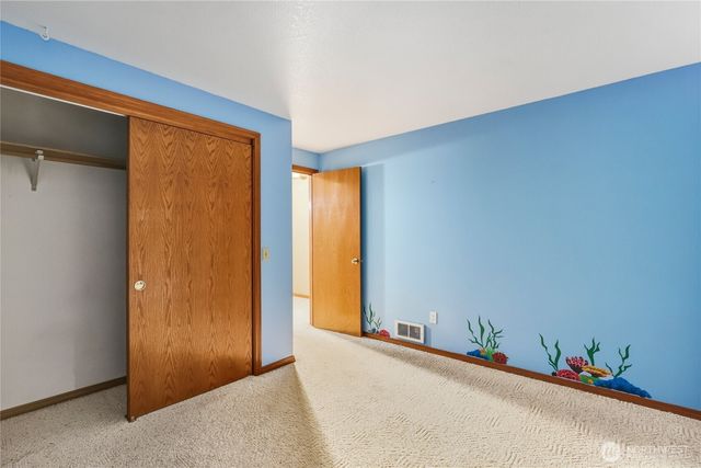 15121 Cedar Grove Road NE, Poulsbo, WA 98370