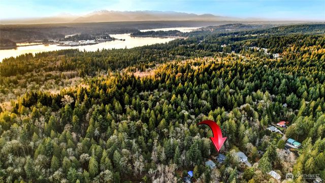 15121 Cedar Grove Road NE, Poulsbo, WA 98370