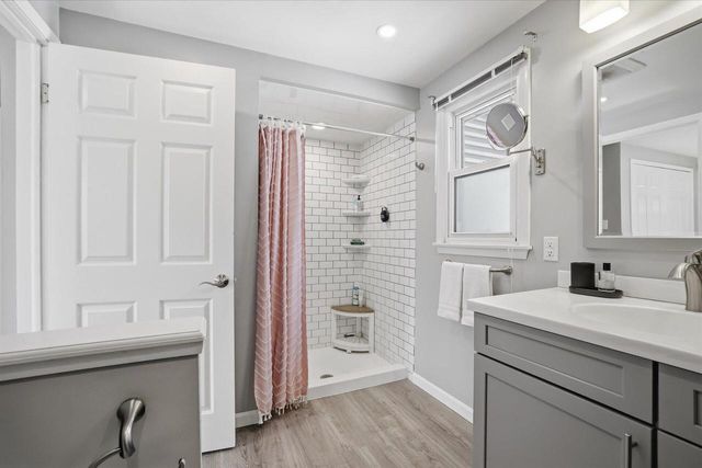 2103 Empire DRIVE, Waukesha, WI 53186