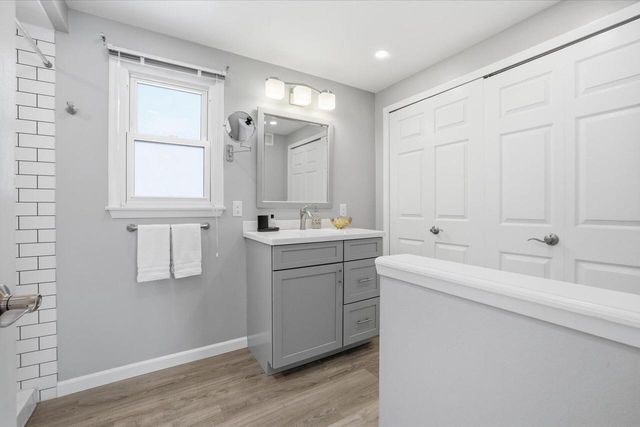 2103 Empire DRIVE, Waukesha, WI 53186