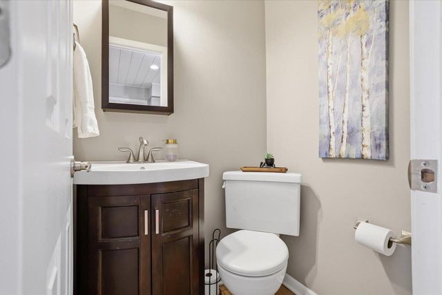 2103 Empire DRIVE, Waukesha, WI 53186