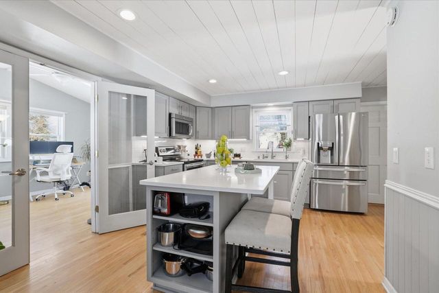 2103 Empire DRIVE, Waukesha, WI 53186