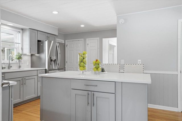 2103 Empire DRIVE, Waukesha, WI 53186