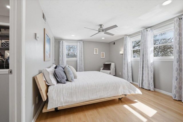 2103 Empire DRIVE, Waukesha, WI 53186