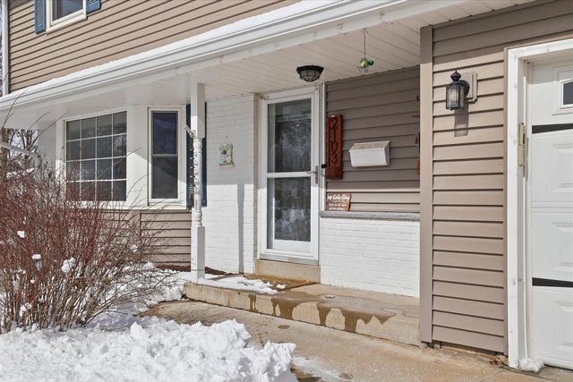 2103 Empire DRIVE, Waukesha, WI 53186