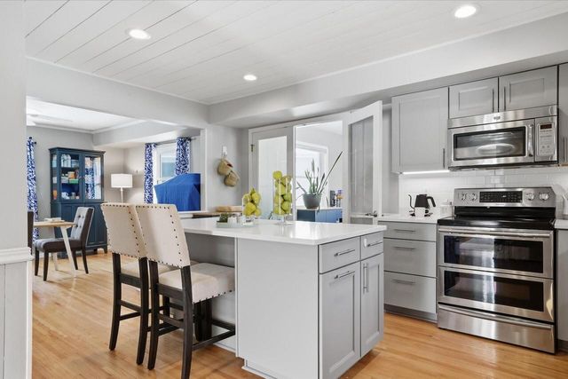 2103 Empire DRIVE, Waukesha, WI 53186