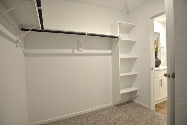 4033 Bronco Station Lane, League City, TX 77573