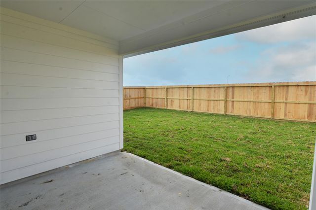 4033 Bronco Station Lane, League City, TX 77573