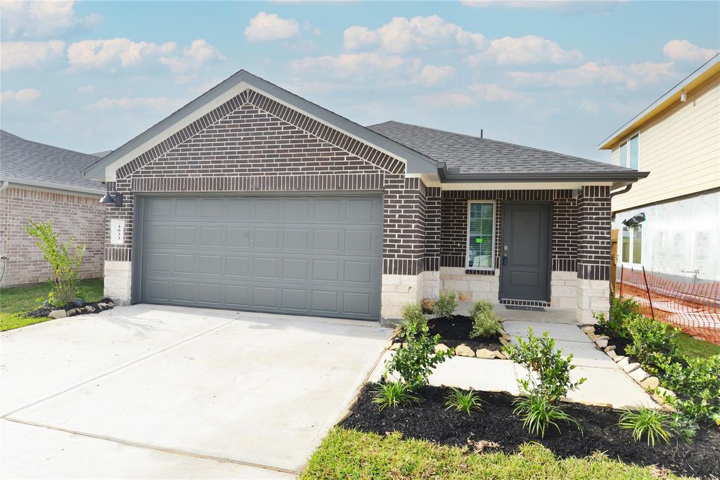 4033 Bronco Station Lane, League City, TX 77573