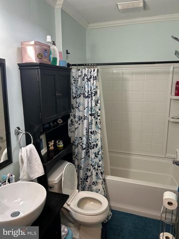 224 HIGHLAND AVE, Wayne, PA 19087