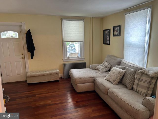 224 HIGHLAND AVE, Wayne, PA 19087