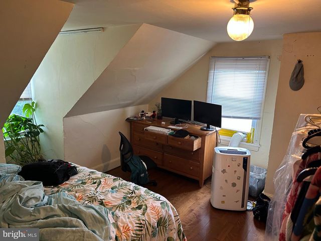 224 HIGHLAND AVE, Wayne, PA 19087