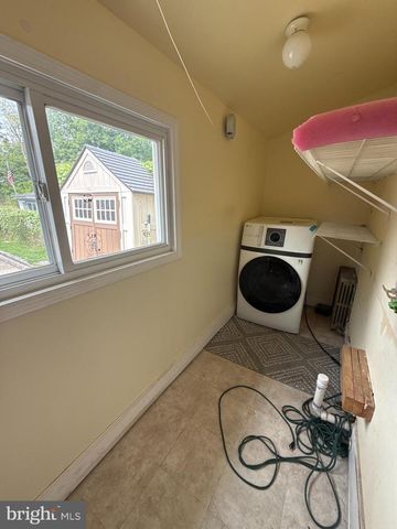 224 HIGHLAND AVE, Wayne, PA 19087