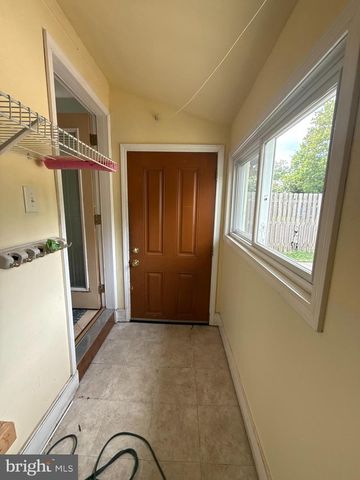 224 HIGHLAND AVE, Wayne, PA 19087