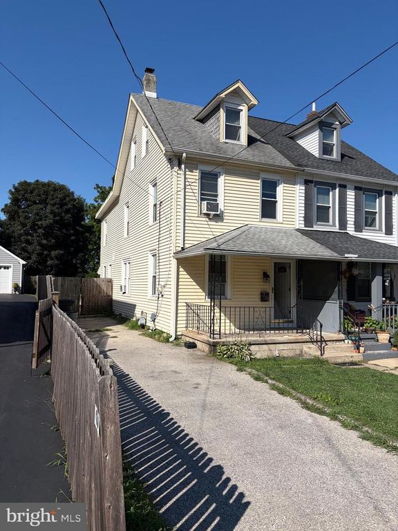 224 HIGHLAND AVE, Wayne, PA 19087