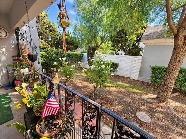 1641 S Pomona D37, Fullerton, CA 92832