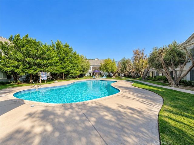 1641 S Pomona D37, Fullerton, CA 92832