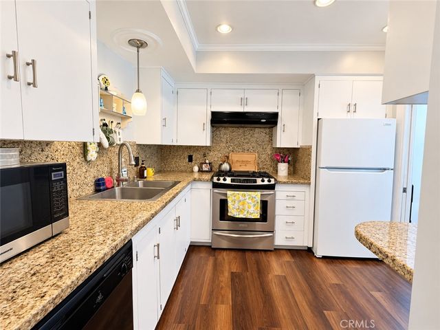 1641 S Pomona D37, Fullerton, CA 92832