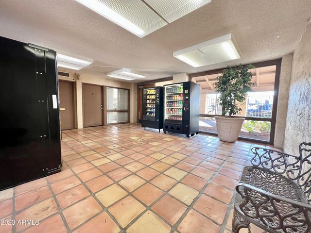 3313 N 68th Street 218E, Scottsdale, AZ 85251