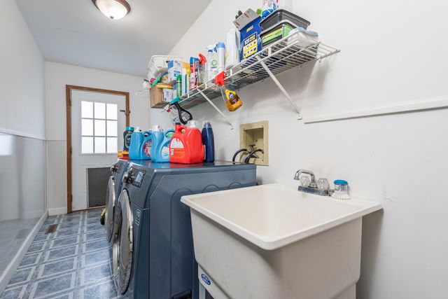 514 Judith Court, Winthrop Harbor, IL 60096