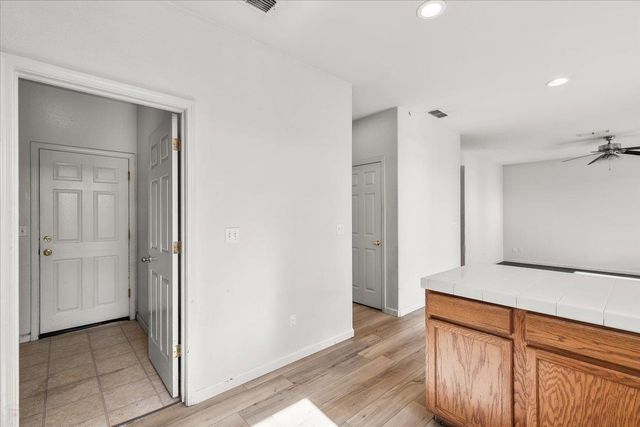 832 Geddings Way, Stockton, CA 95209