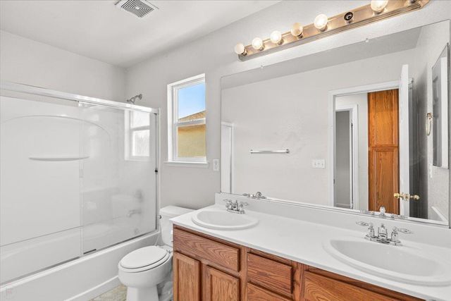 832 Geddings Way, Stockton, CA 95209