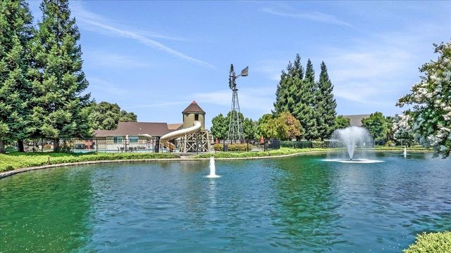 832 Geddings Way, Stockton, CA 95209