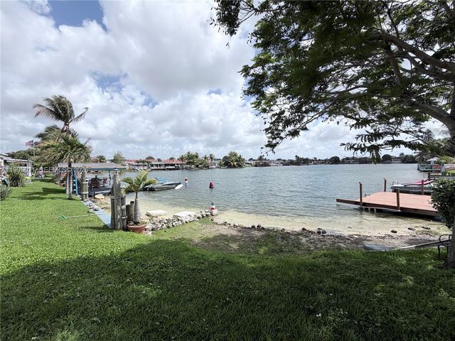 7725 W 10th Ave, Hialeah, FL 33014