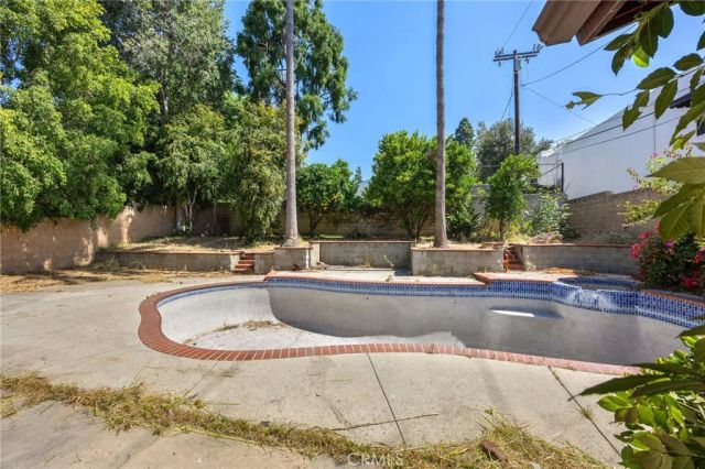 509 Alameda, Altadena, CA 91001