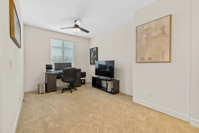 1821 E Arlen Avenue, Visalia, CA 93292