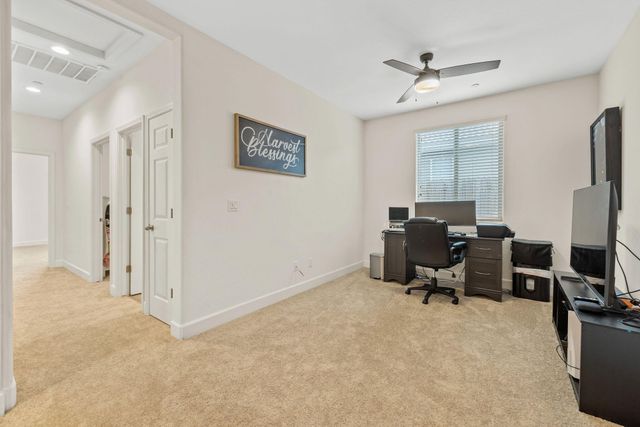 1821 E Arlen Avenue, Visalia, CA 93292